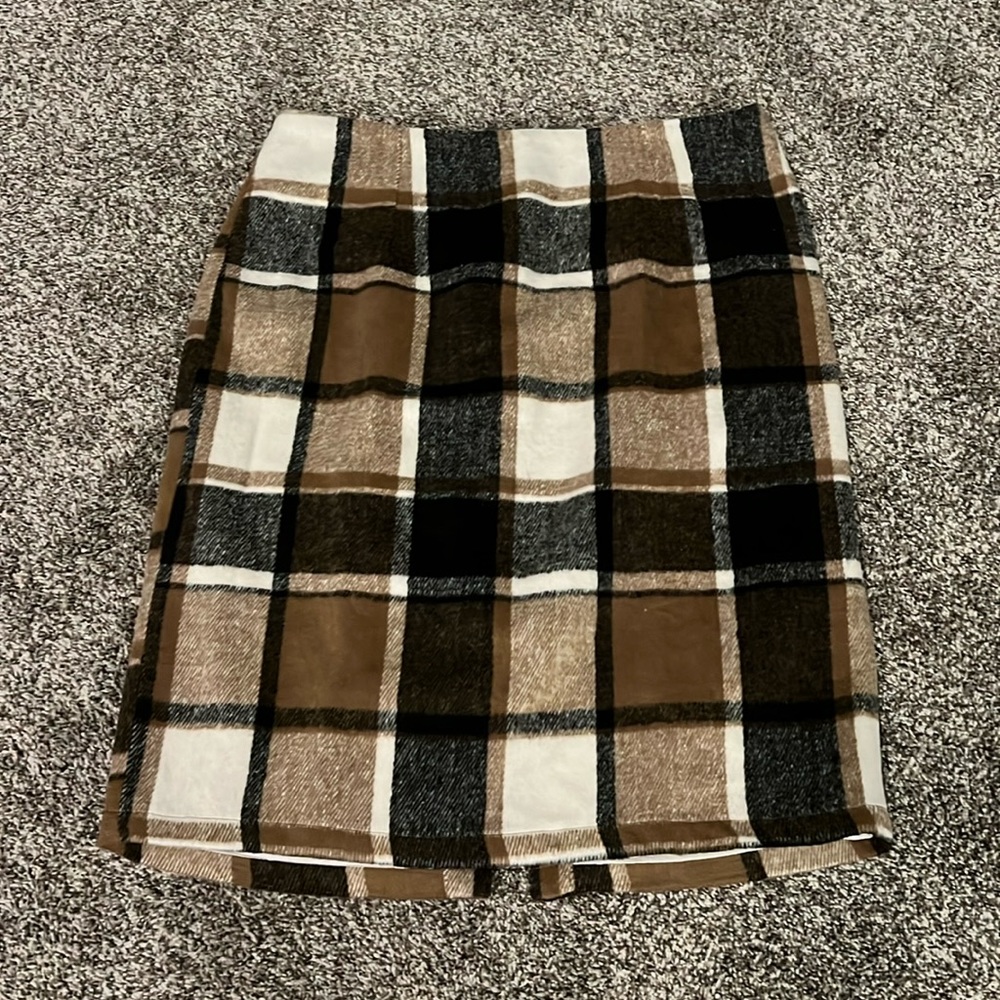 NWT plaid pencil skirt